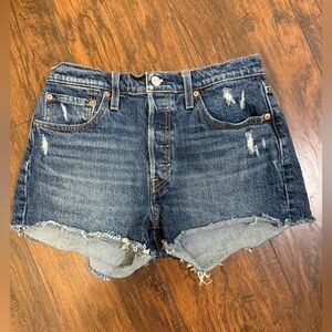 Levi’s Denim Distressed Women Shorts Size 28
